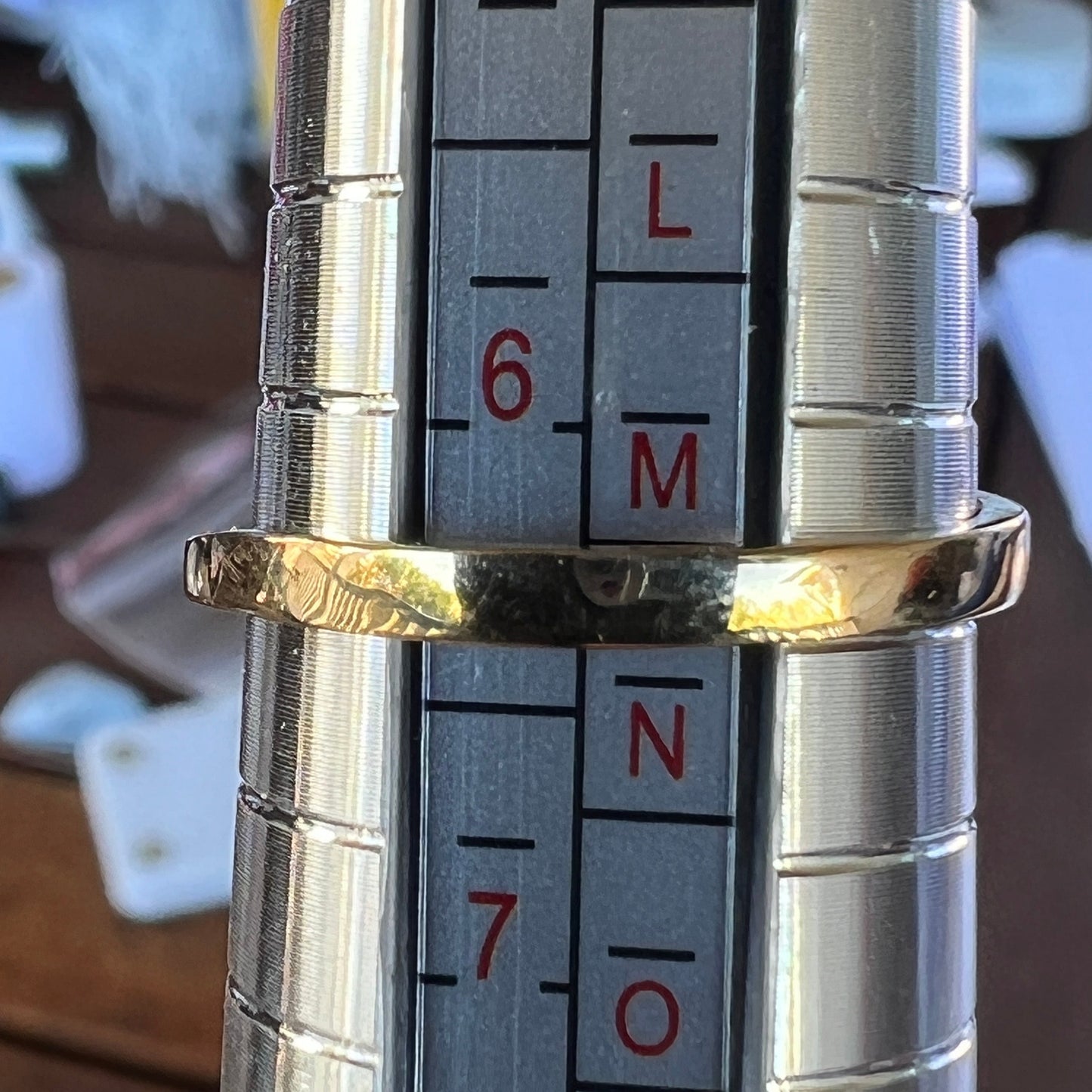 Lovely ring for any occasion. Bespoke made with nice little Coober Pedy opal with pink flashes. 14ct gold.