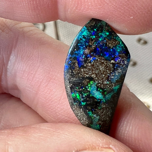 A nice stone from Opalton, Queensland, displaying beautiful blues and greens.