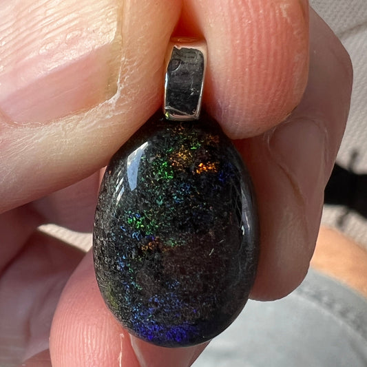 Andamooka Matrix opal pendant featuring a lovely display of colours. Ready to wear.