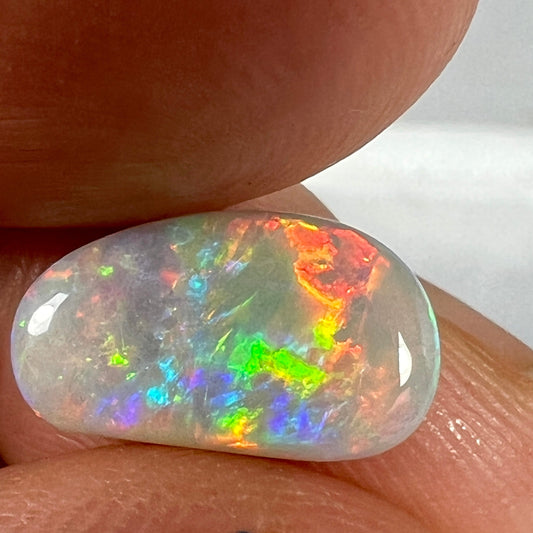 Classic Mintabie gemstone, full of fiery colours. A perfect specimen of Australian opal.