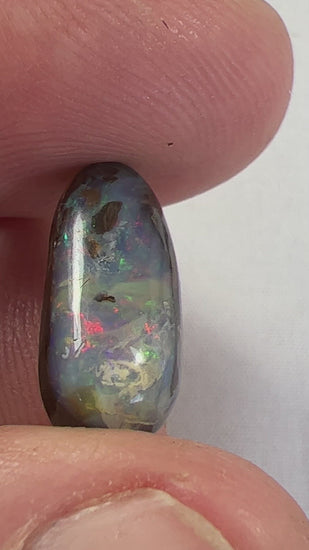 Lovely piece of Winton boulder opal, with striking colours. Would make a nice ring.