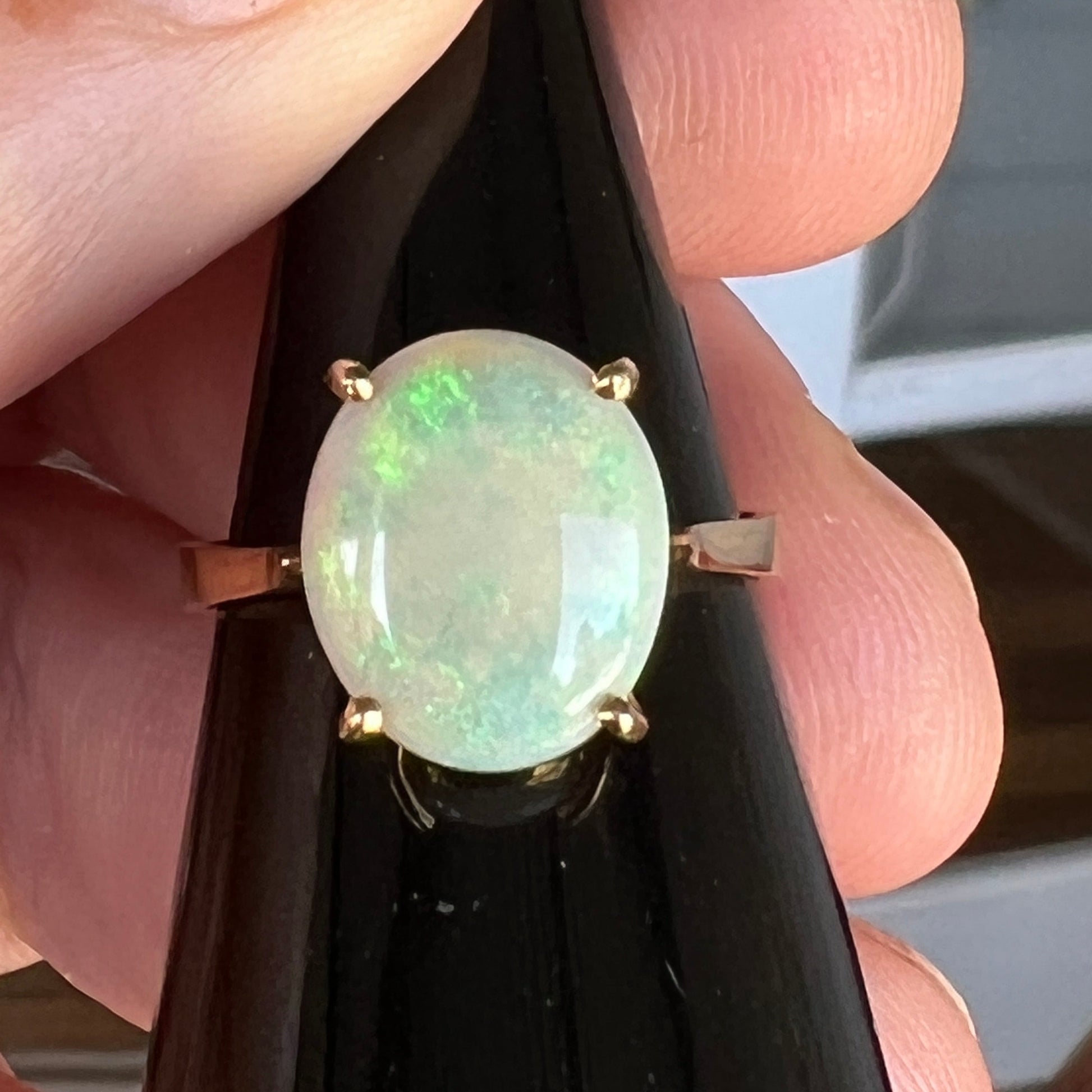 Stylish simple 14ct gold and opal ring. Great greens in this Coober Pedy crystal opal.