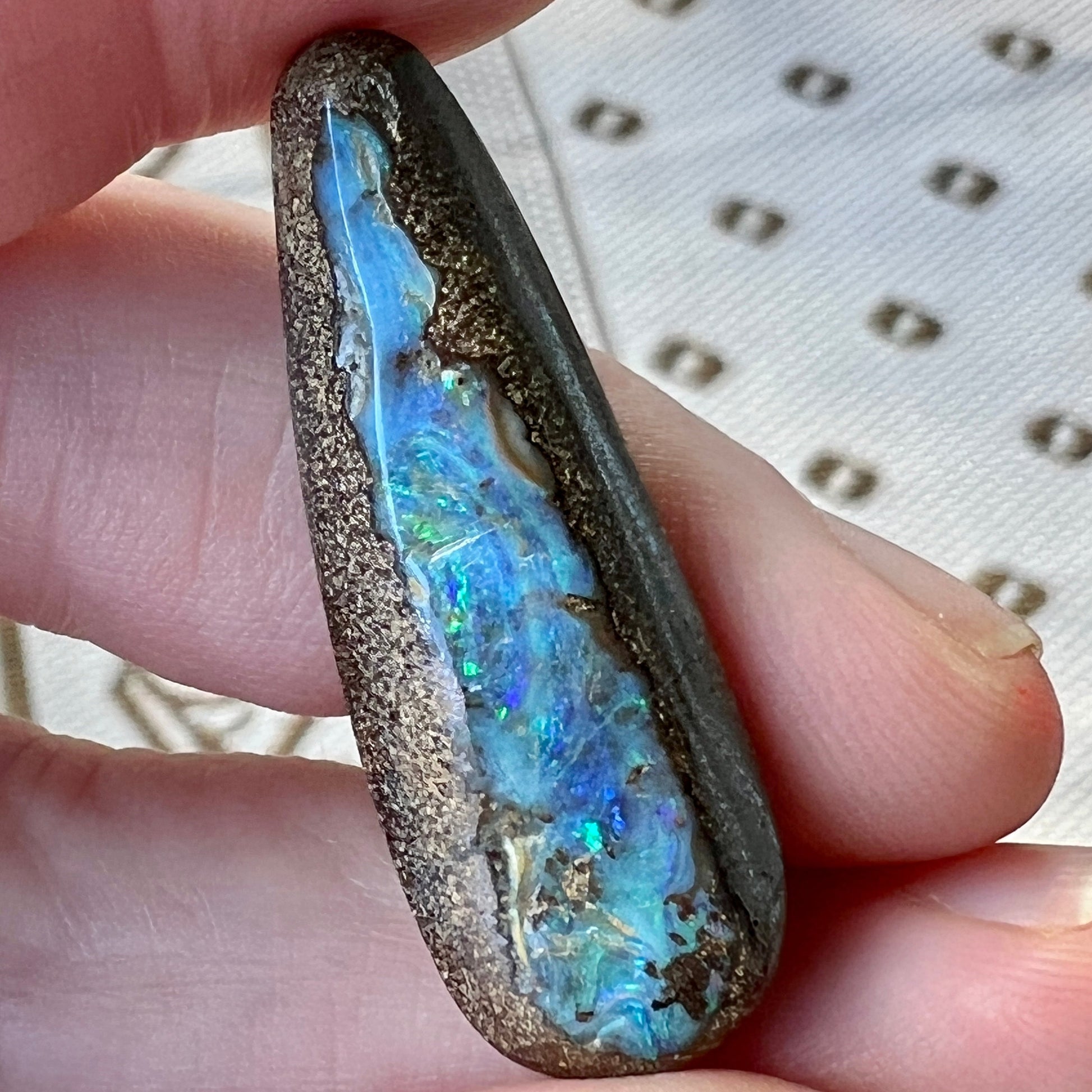 Boulder opal from Opalton. Another great pendant piece. Ready to go